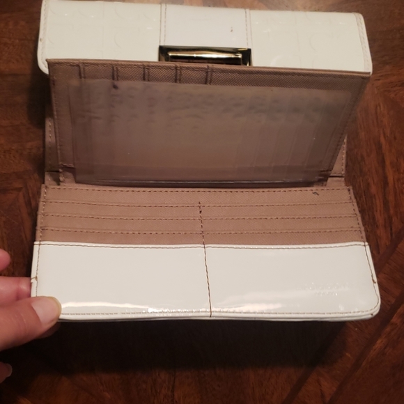 SALE -  Liz Clabourne Wallet - Picture 3 of 7